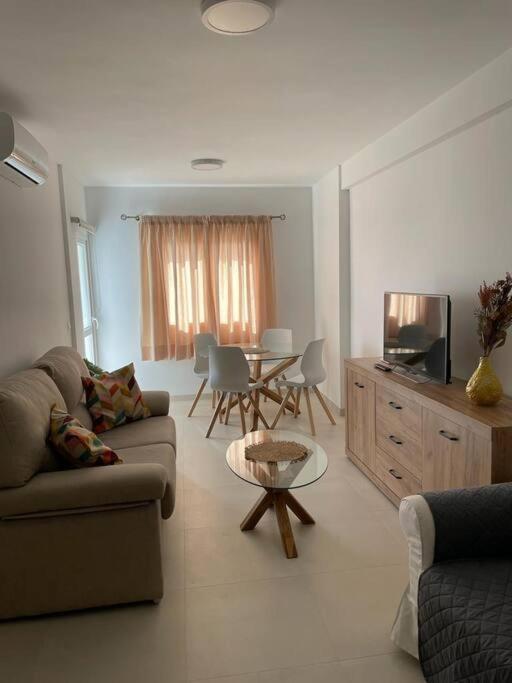 Reformado Con Vistas Al Mar Apartment Нерха Екстериор снимка